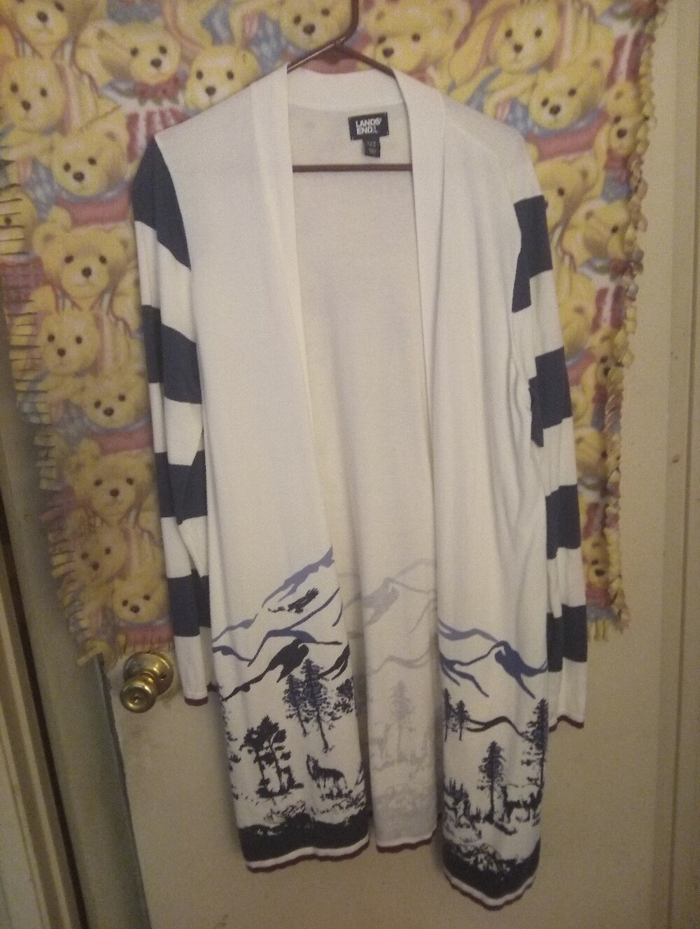 π New Without Tags Lands' End White Cardigan with Navy Scenic Border & Striped